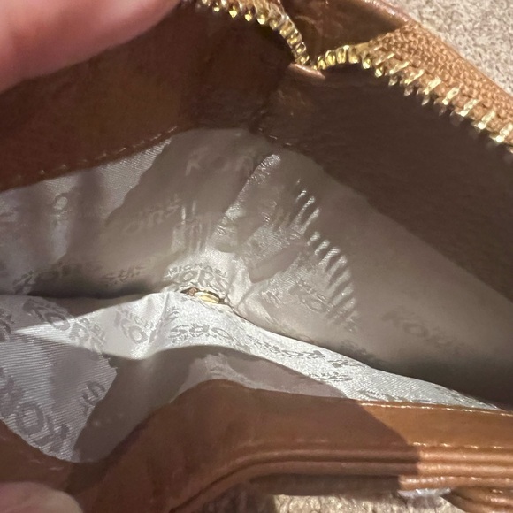 MICHAEL KORS Jet Set Brown Leather Snap Pocket Nylon Tote & wallet - Picture 5 of 12